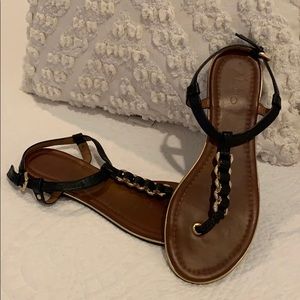 $5 Aldo Women’s Black & Gold Sandals Size 8.5